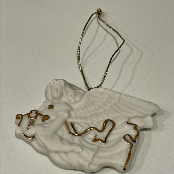 3 Vintage Porcelain Avon & ornaments - Picture 3 of 6